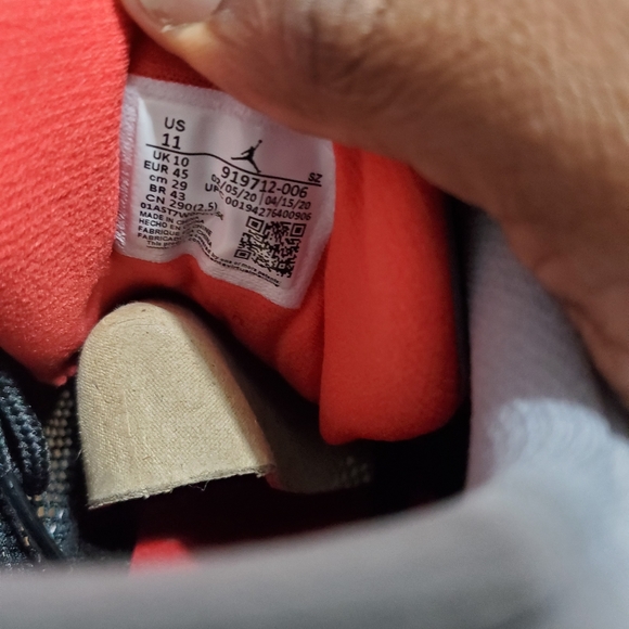New Retro 11 Low w/ original receipt main image 16